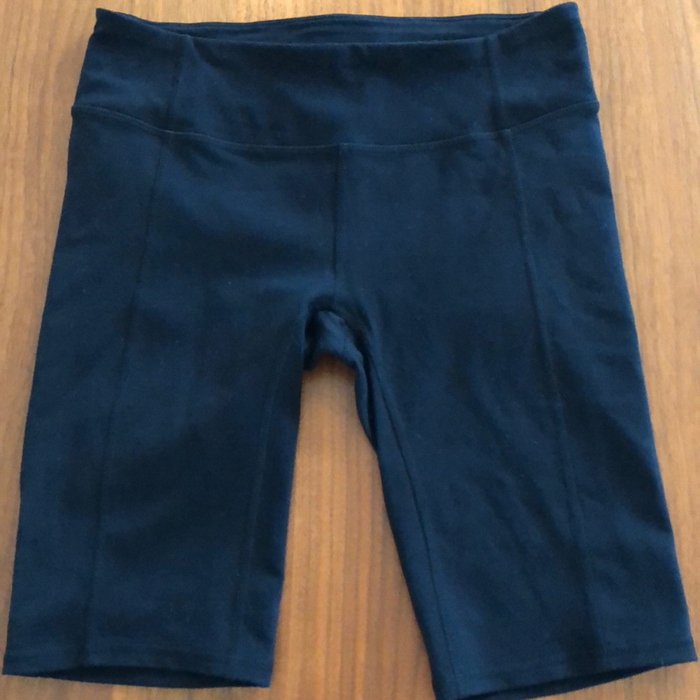 Gap Body Fit Shorts • size Small